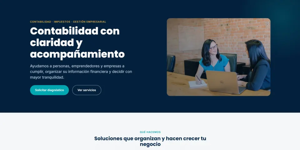 Página de inicio del sitio web de Contafi con su mensaje principal y botón para solicitar diagnóstico